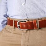 Axel läderbälte brun närbild vänster