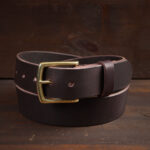 Klassiskt läderbälte mörkbrun