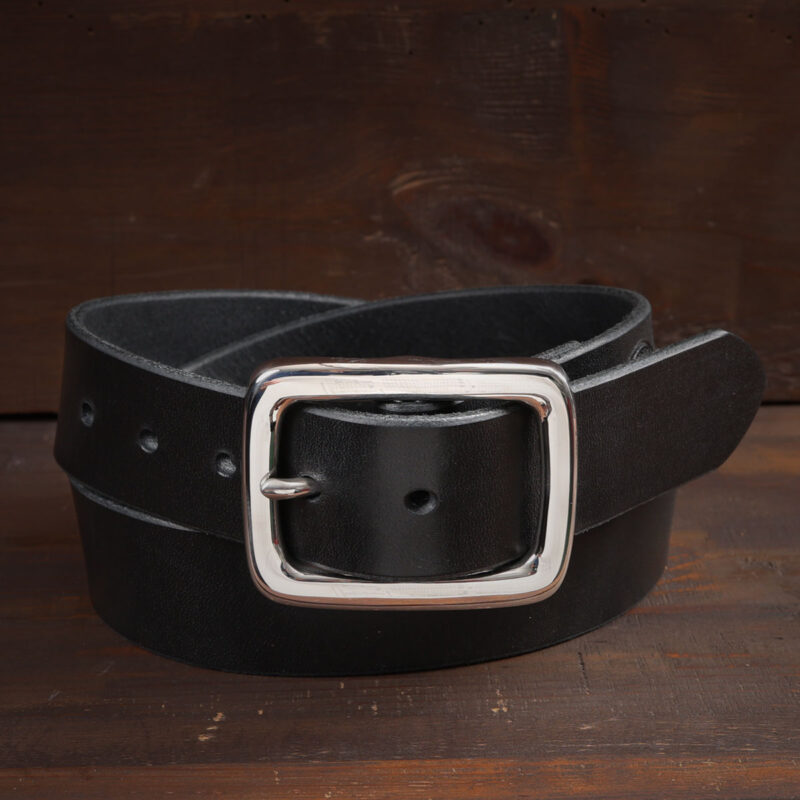 Ebbe svart läderbälte med rostfritt stålspänne