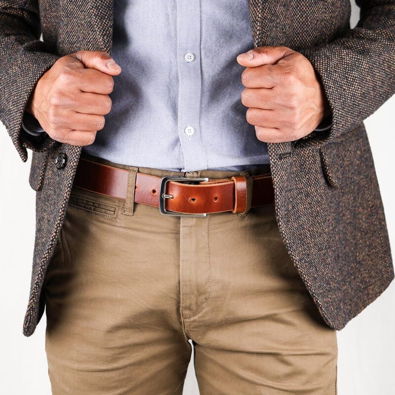 Erik läderbälte brun jacka fram