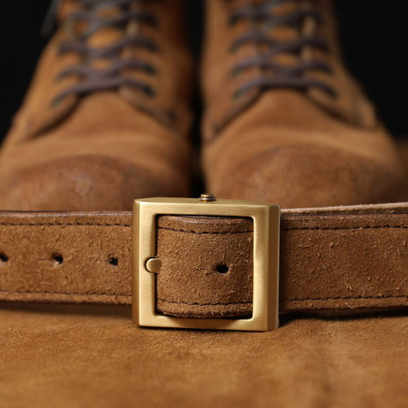 Heirloom roughout suede dubbelt läderbälte spänne fram