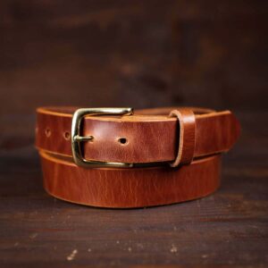 Klassiskt smalt läderbälte brunt