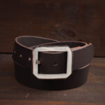 Nils mörkbrunt läderbälte med rostfritt stålspänne