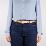Nora Smalt Läderbälte Natur shirt full