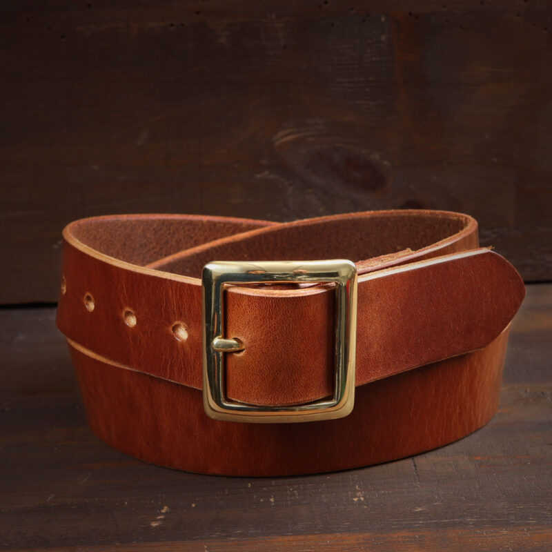 Sam brunt läderbälte med mässingsspänne
