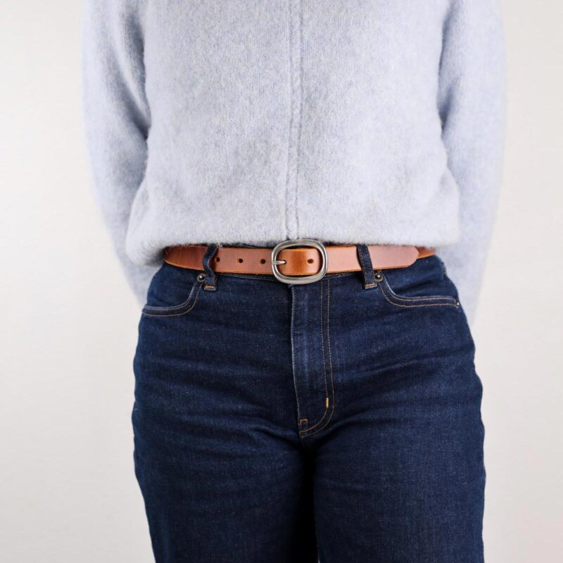 Sara Smalt Läderbälte Brunt med Silverspänne right