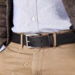 Vidar läderbälte mörkbrun jacka närbild vänster