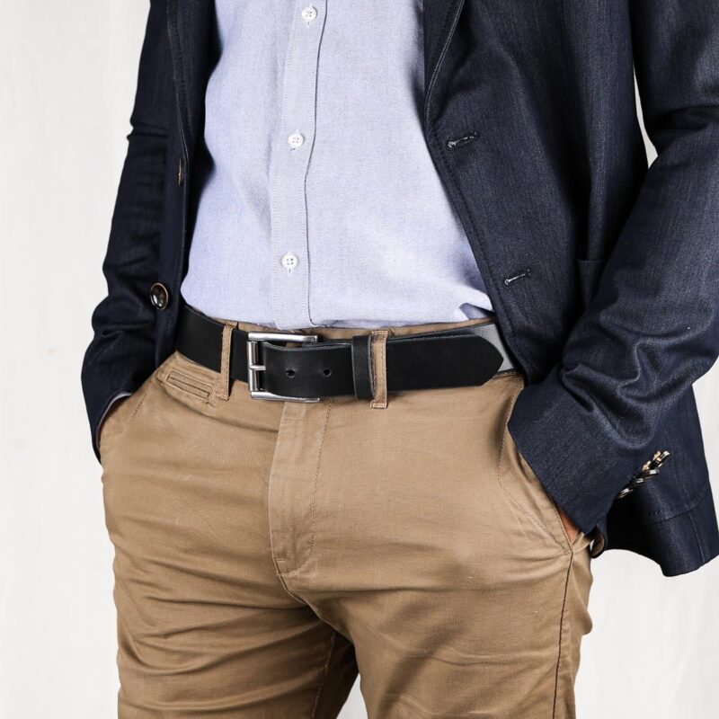 Vidar läderbälte svart jacka vänster