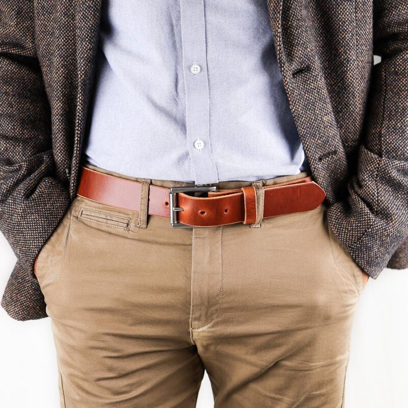 vidar läderbälte brun jacka fram