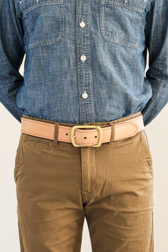 Roughout suede mocha inside natural on chinos