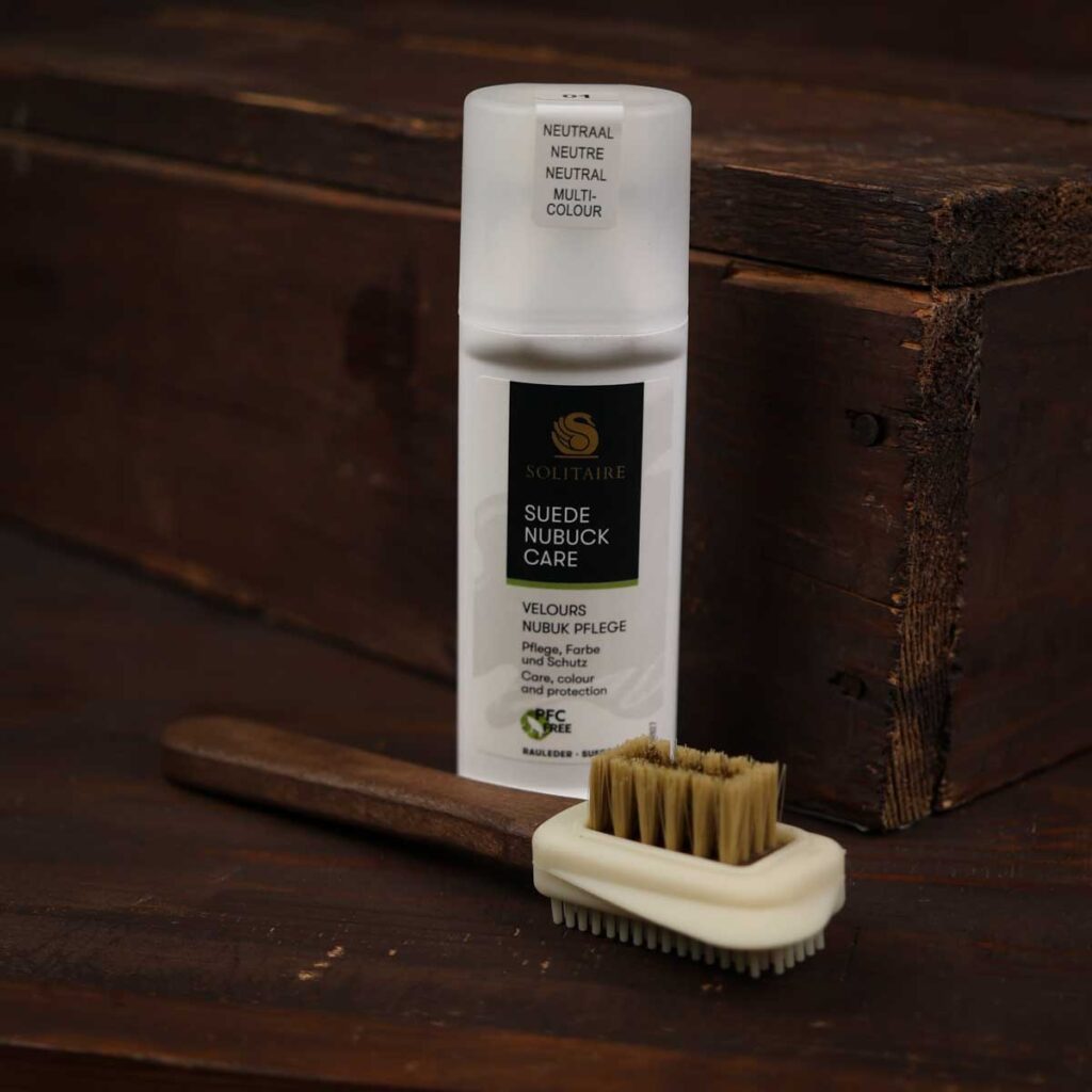 Suede cleaner brush and cream